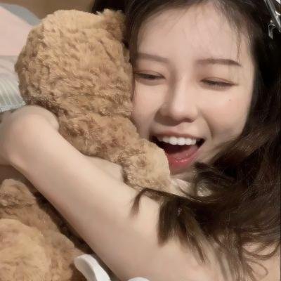 如月微笑